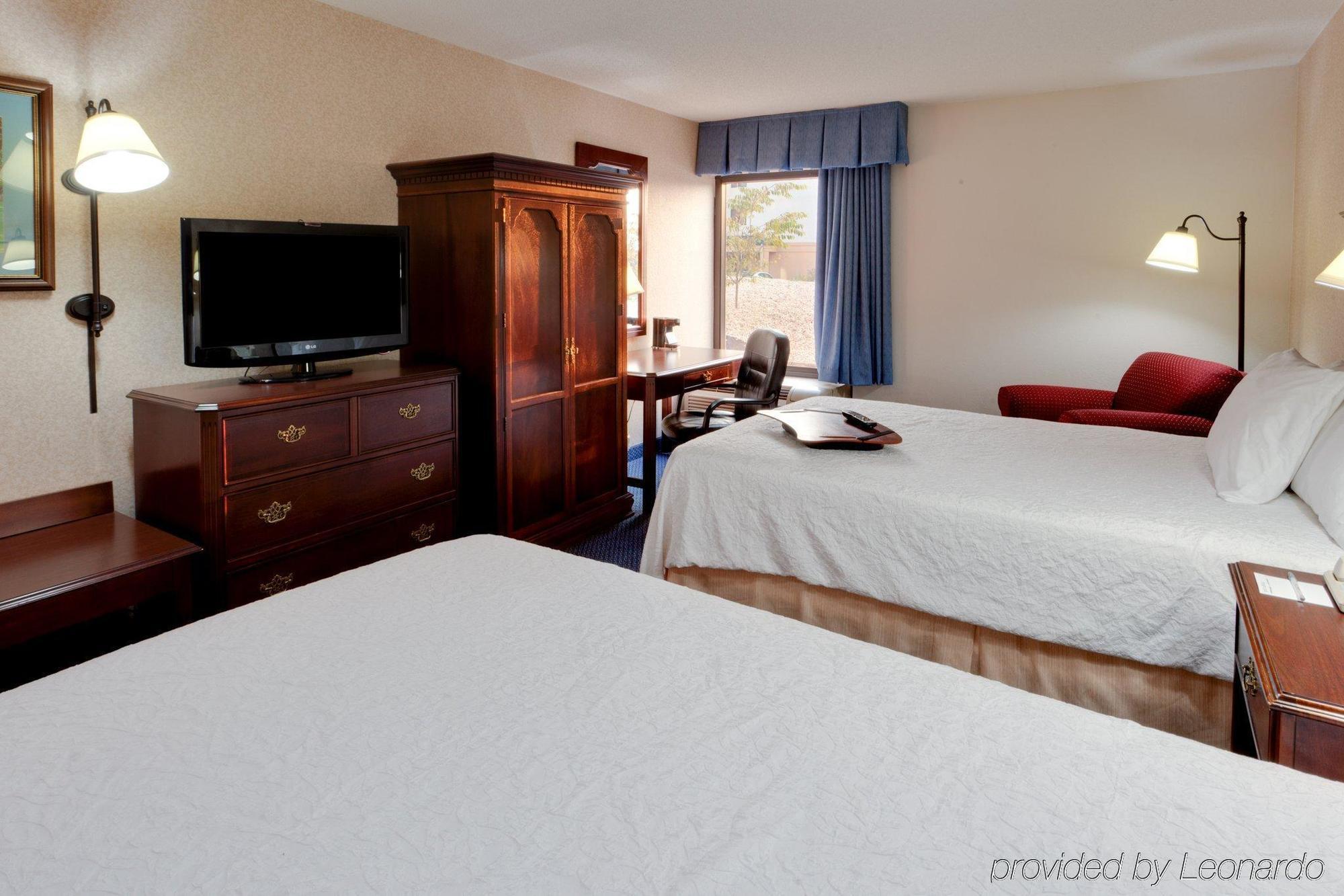 Hampton Inn Harrisonburg - University Δωμάτιο φωτογραφία